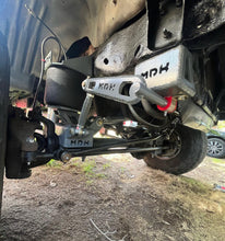 Load image into Gallery viewer, Obs Dana 60 solid front axle air ride ride