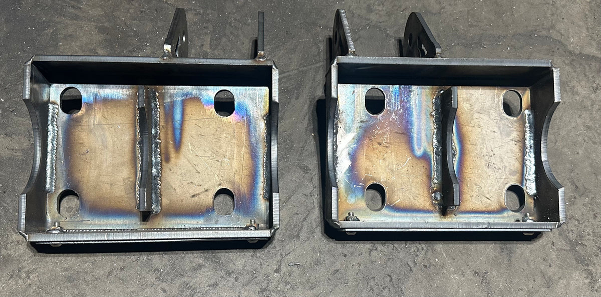thumbnail image 2 of Mfab Weld-On Axle Tabs / Traction Bar Mounts – 4 Inch Axle, 5/8 Inch Bolt Hole (4 Pack) 2 of 6